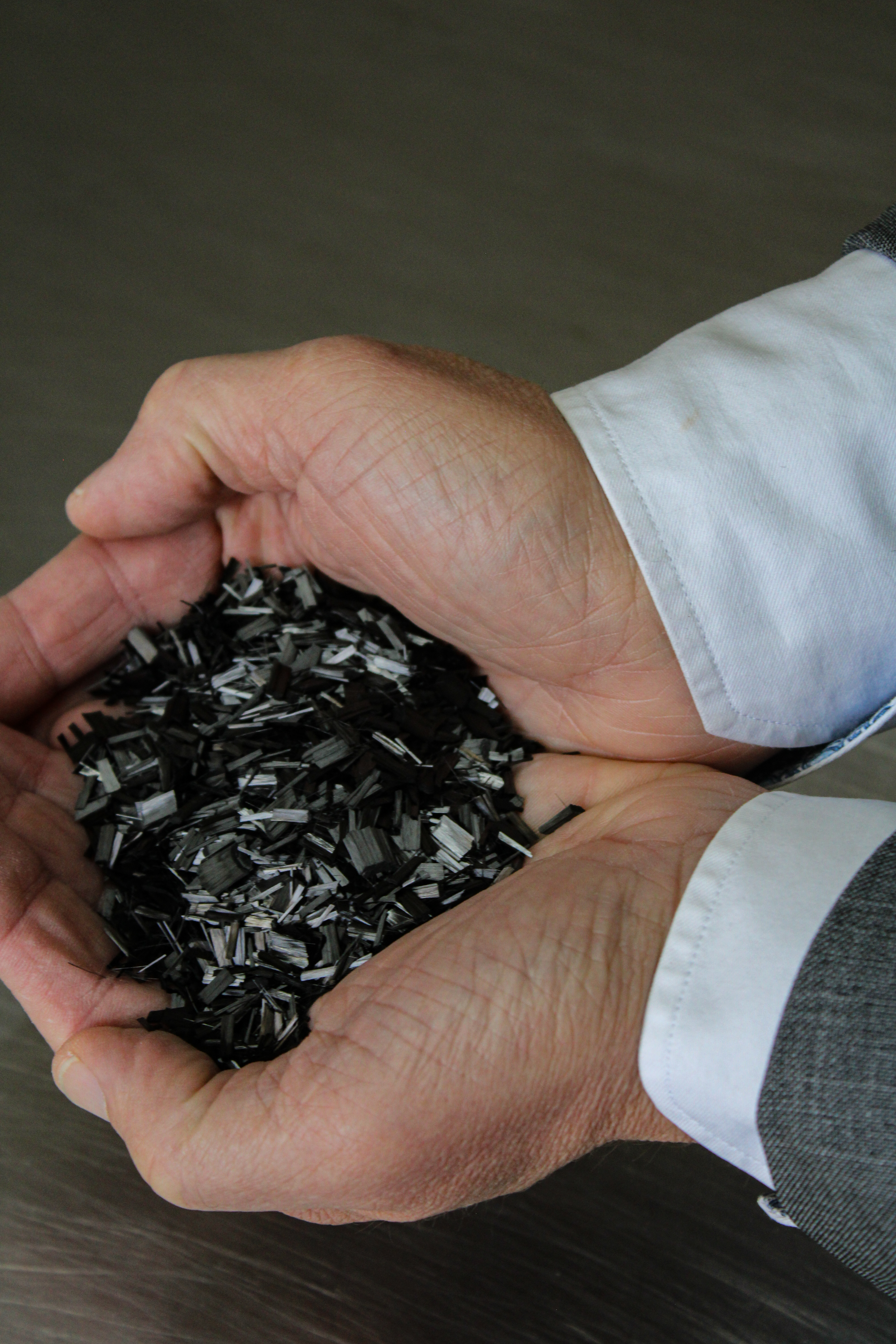 Chopped carbon fiber staple fibers — raw material input for wet-laid nonwoven production